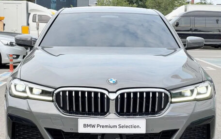 BMW 5 серия, 2022 год, 3 309 027 рублей, 2 фотография