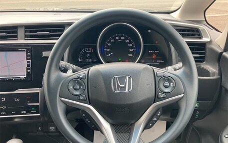 Honda Fit III, 2018 год, 1 070 000 рублей, 8 фотография