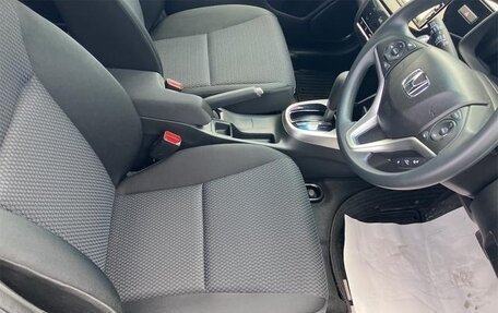 Honda Fit III, 2018 год, 1 070 000 рублей, 14 фотография