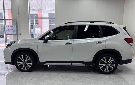 Subaru Forester, 2021 год, 2 200 000 рублей, 5 фотография