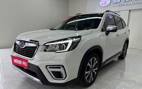 Subaru Forester, 2021 год, 2 200 000 рублей, 4 фотография