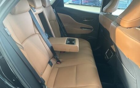 Toyota Crown, 2024 год, 5 025 000 рублей, 15 фотография