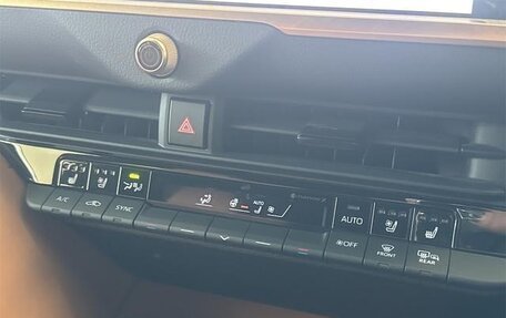 Toyota Crown, 2024 год, 5 025 000 рублей, 24 фотография