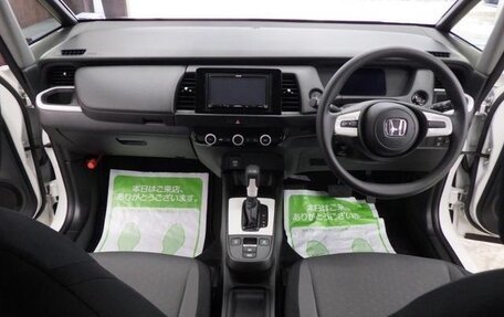 Honda Fit, 2021 год, 950 000 рублей, 16 фотография