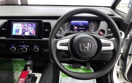 Honda Fit, 2021 год, 950 000 рублей, 14 фотография