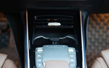 Mercedes-Benz GLB, 2022 год, 2 430 633 рублей, 9 фотография