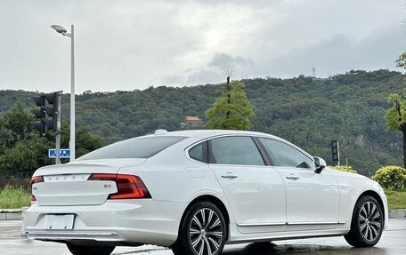 Volvo S90 II рестайлинг, 2022 год, 3 250 000 рублей, 12 фотография