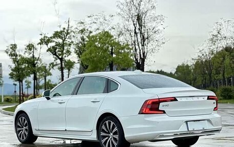 Volvo S90 II рестайлинг, 2022 год, 3 250 000 рублей, 10 фотография