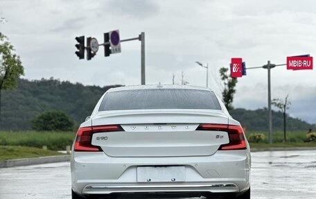 Volvo S90 II рестайлинг, 2022 год, 3 250 000 рублей, 11 фотография