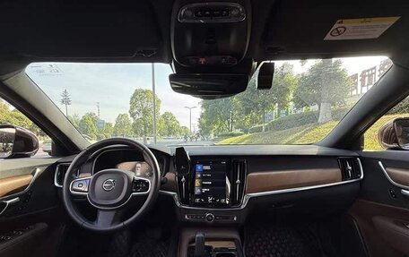 Volvo S90 II рестайлинг, 2021 год, 3 285 000 рублей, 5 фотография