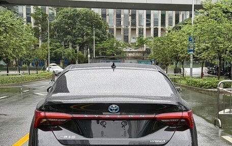 Toyota Avalon, 2022 год, 2 450 000 рублей, 4 фотография