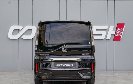 Honda Stepwgn IV, 2021 год, 2 650 000 рублей, 4 фотография