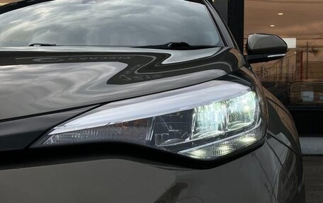 Toyota C-HR I рестайлинг, 2022 год, 1 350 000 рублей, 11 фотография