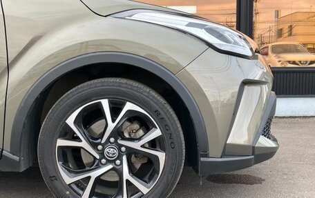Toyota C-HR I рестайлинг, 2022 год, 1 350 000 рублей, 13 фотография