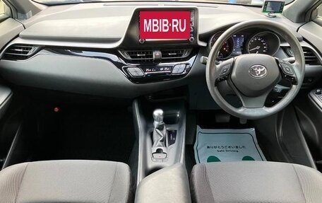 Toyota C-HR I рестайлинг, 2022 год, 1 350 000 рублей, 14 фотография