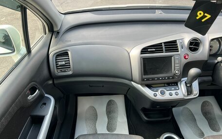 Honda Stream II, 2010 год, 1 499 999 рублей, 19 фотография