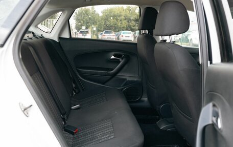 Volkswagen Polo VI (EU Market), 2015 год, 850 000 рублей, 18 фотография