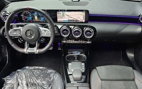 Mercedes-Benz A-Класс AMG, 2022 год, 3 599 000 рублей, 7 фотография