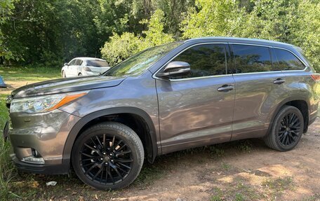 Toyota Highlander III, 2014 год, 2 550 000 рублей, 5 фотография