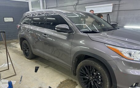 Toyota Highlander III, 2014 год, 2 550 000 рублей, 4 фотография