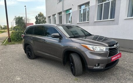 Toyota Highlander III, 2014 год, 2 550 000 рублей, 3 фотография