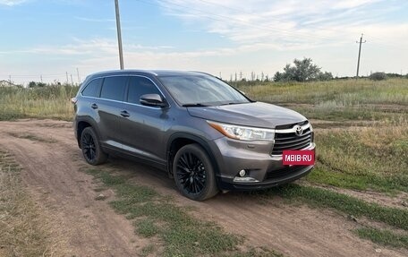 Toyota Highlander III, 2014 год, 2 550 000 рублей, 6 фотография