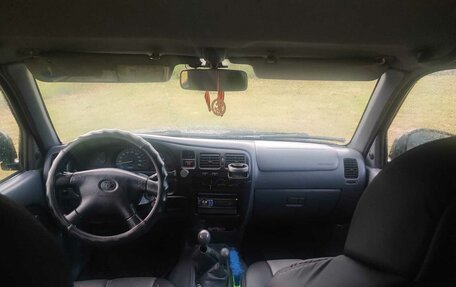 Toyota Hilux VI, 2002 год, 950 000 рублей, 8 фотография
