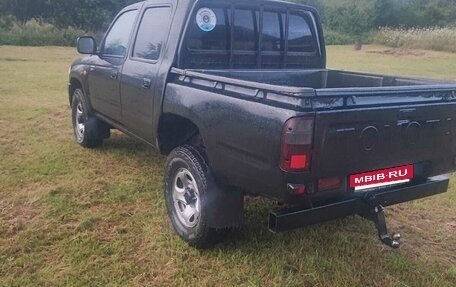 Toyota Hilux VI, 2002 год, 950 000 рублей, 6 фотография