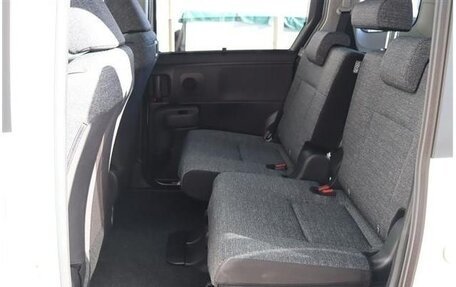Toyota Sienta, 2022 год, 1 384 000 рублей, 21 фотография