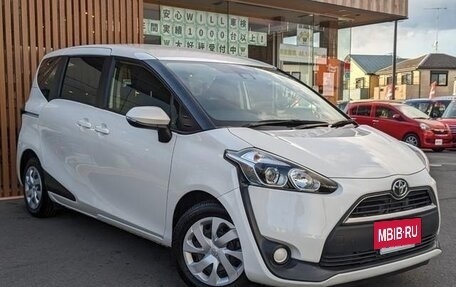 Toyota Sienta II, 2021 год, 1 094 000 рублей, 2 фотография