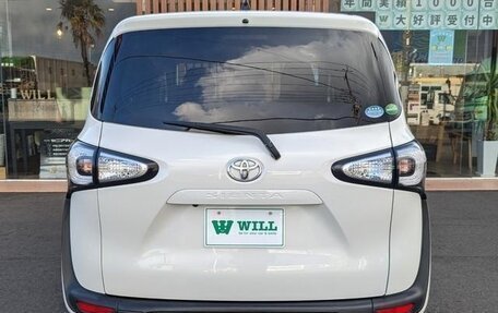 Toyota Sienta II, 2021 год, 1 094 000 рублей, 6 фотография