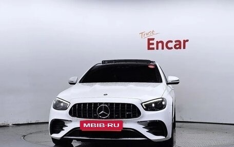 Mercedes-Benz E-Класс AMG, 2022 год, 6 667 000 рублей, 3 фотография