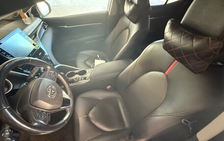 Toyota Camry, 2021 год, 3 600 000 рублей, 4 фотография
