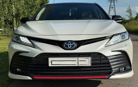 Toyota Camry, 2021 год, 3 600 000 рублей, 9 фотография