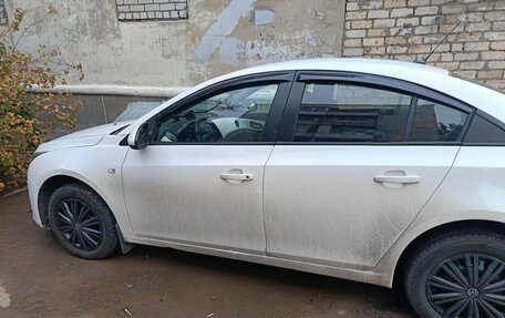 Chevrolet Cruze II, 2013 год, 700 000 рублей, 4 фотография