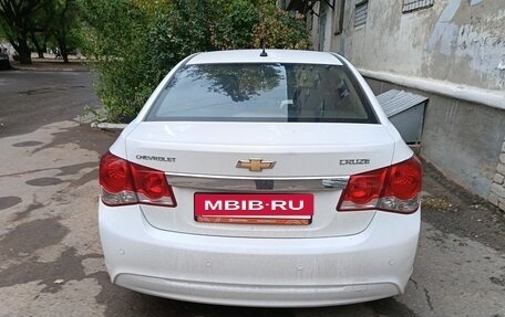 Chevrolet Cruze II, 2013 год, 700 000 рублей, 3 фотография