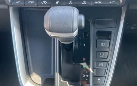 Toyota Noah, 2022 год, 2 360 000 рублей, 16 фотография