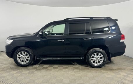 Toyota Land Cruiser 200, 2018 год, 7 110 000 рублей, 8 фотография
