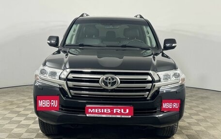 Toyota Land Cruiser 200, 2018 год, 7 110 000 рублей, 2 фотография