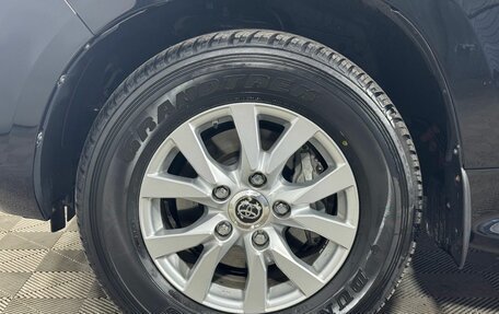 Toyota Land Cruiser 200, 2018 год, 7 110 000 рублей, 17 фотография