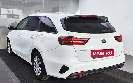 KIA cee'd III, 2021 год, 1 999 000 рублей, 7 фотография