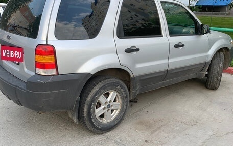 Ford Escape II, 2004 год, 550 000 рублей, 8 фотография
