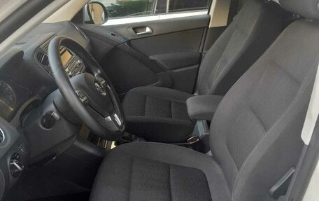 Volkswagen Tiguan I, 2013 год, 950 000 рублей, 5 фотография
