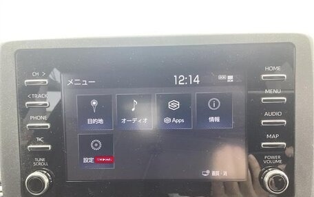 Toyota Yaris, 2021 год, 930 000 рублей, 36 фотография