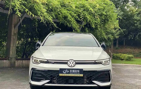 Volkswagen Golf VIII, 2025 год, 2 750 000 рублей, 2 фотография