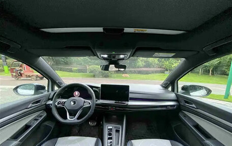 Volkswagen Golf VIII, 2025 год, 2 750 000 рублей, 10 фотография