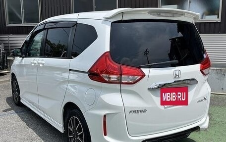 Honda Freed II, 2019 год, 1 210 000 рублей, 7 фотография