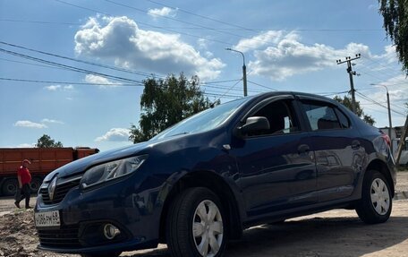 Renault Logan II, 2014 год, 600 000 рублей, 3 фотография