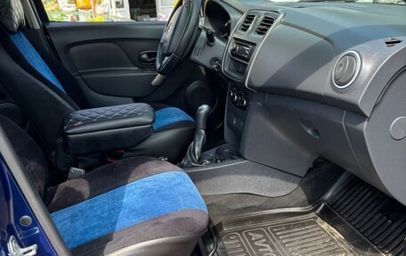 Renault Logan II, 2014 год, 600 000 рублей, 5 фотография
