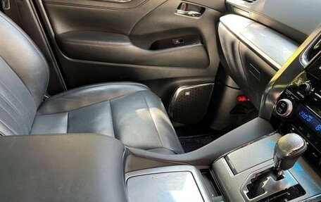 Toyota Alphard III, 2022 год, 3 400 000 рублей, 9 фотография